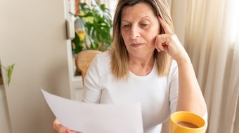Jak uniknąć komornika? Cztery zasady, dzięki którym nie popadniesz w zadłużenie